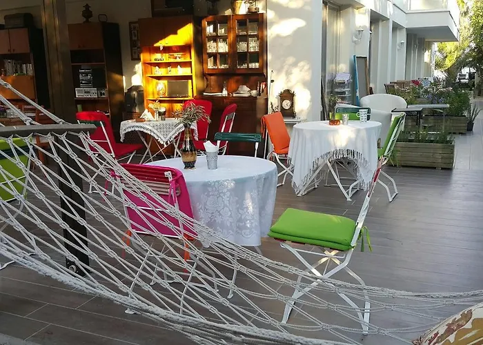 Destina Hotel